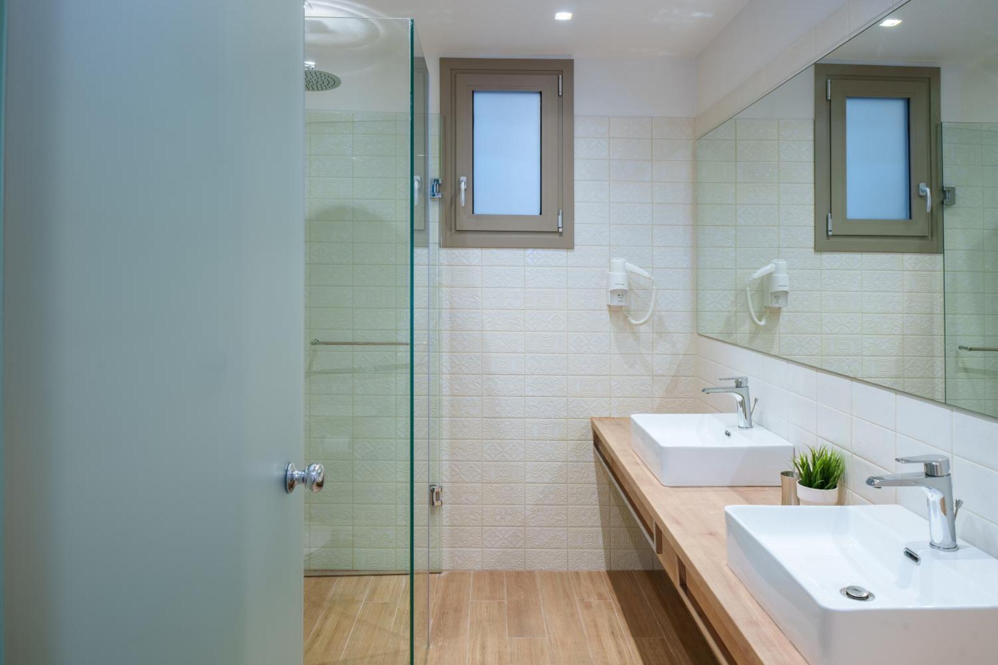 Notos Boutique Apartments Ираклио Екстериор снимка
