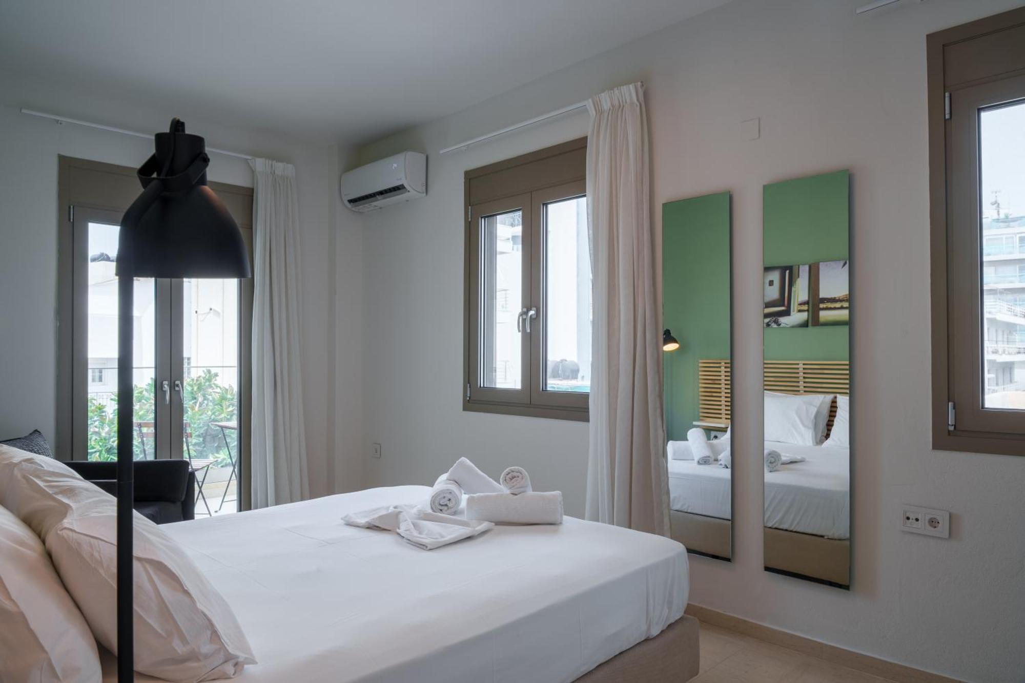 Notos Boutique Apartments Ираклио Екстериор снимка
